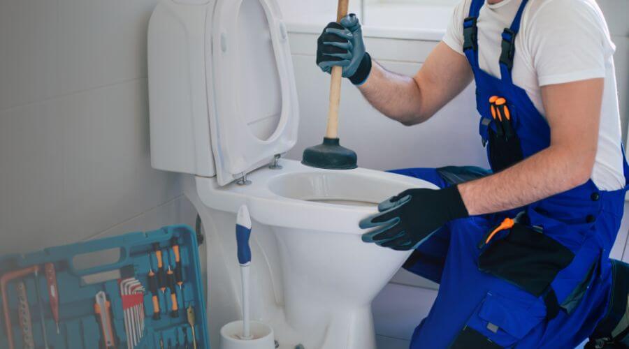 sewer cleaning in Universal City, CA